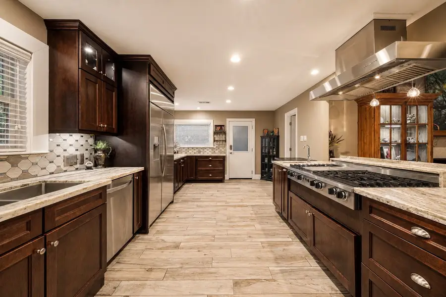 5 Tree Frog Drive, Houston, TX 77074 - #3