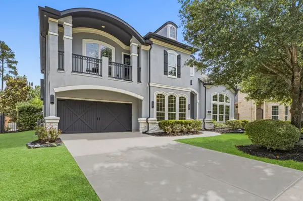 90 Spincaster Drive, The Woodlands, TX 77389