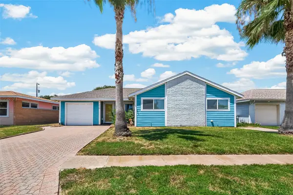 7210 Yucca Drive, Galveston, TX 77551
