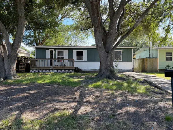 1821 Oriole Drive, League City, TX 77573