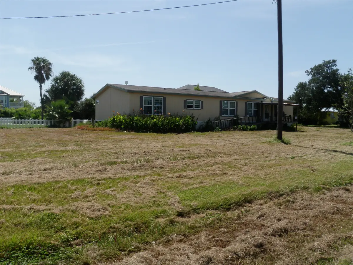 131& 807 St Mary, Matagorda, TX 77457 - #1