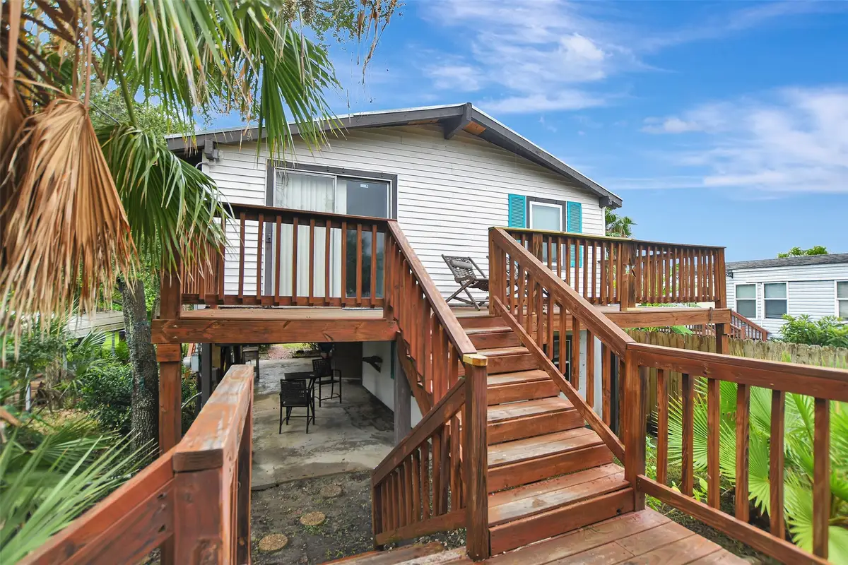 1035 16th Street, Dickinson, TX 77539 - #1