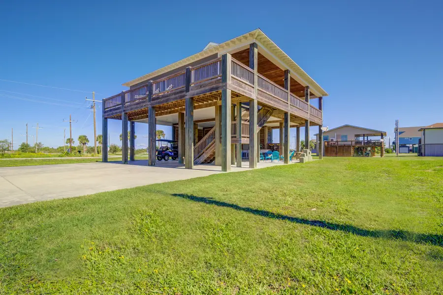 978 Surfview, Crystal Beach, TX 77650 - Image #2