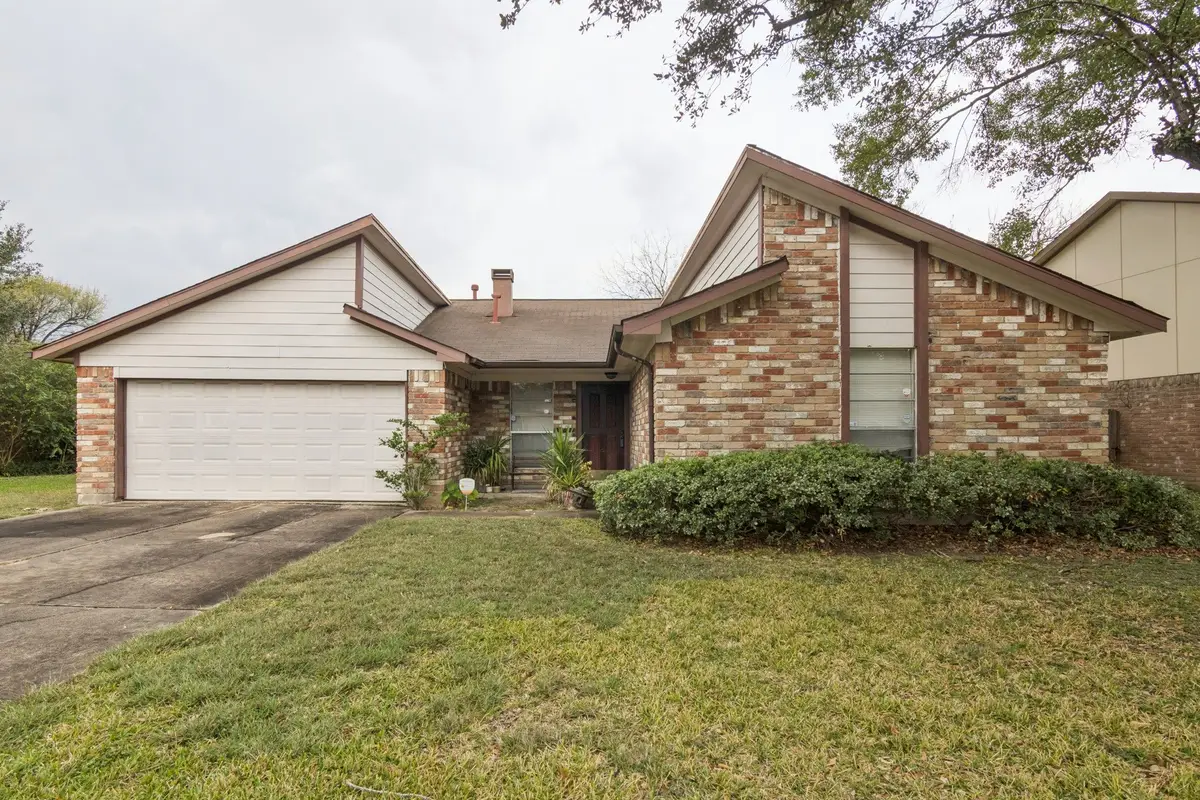 3742 Royal Manor Drive, Houston, TX 77082 - Image #1