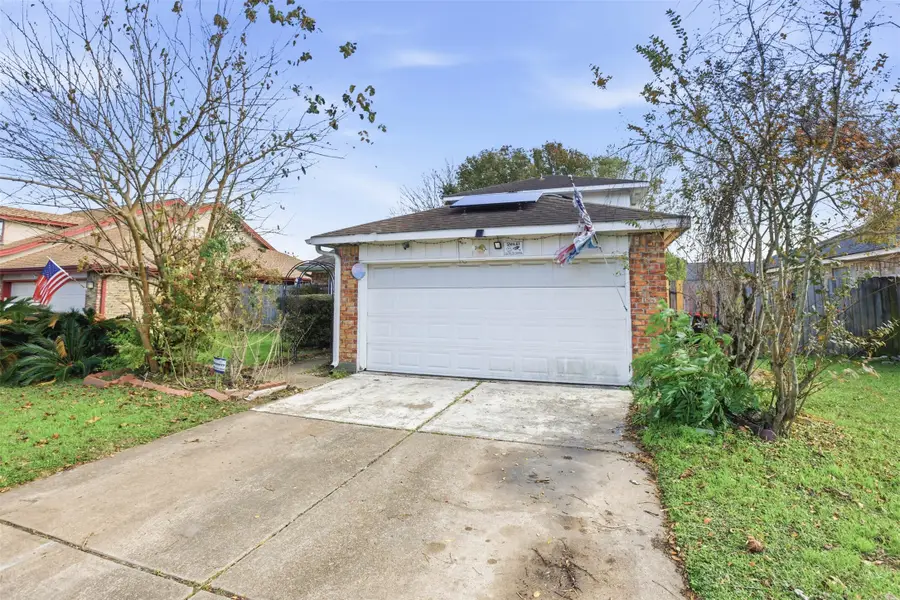 12066 Kleinmeadow Drive, Houston, TX 77066 - Image #2