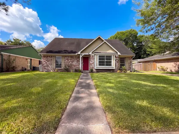 6910 Vialinda Drive, Houston, TX 77083