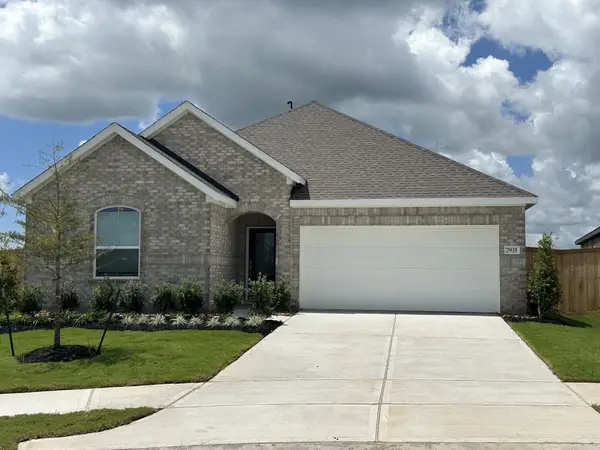 7935 Morganite Mist Drive, Angleton, TX 77515