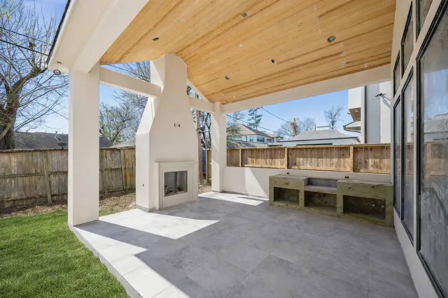 1423 Gardenia Drive, Houston, TX 77018 - #2