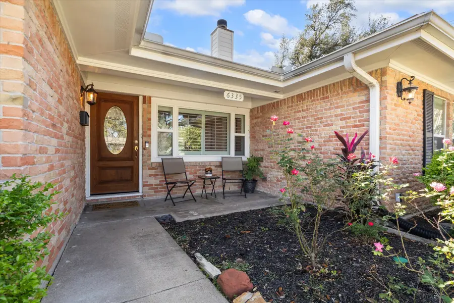 6335 Waltway Drive, Houston, TX 77008 - Image #2