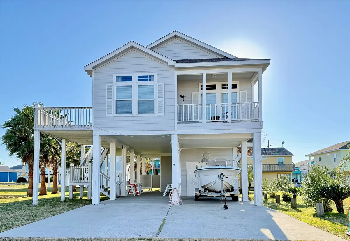 981 Nassau Drive, Crystal Beach, TX 77650 - Image #1