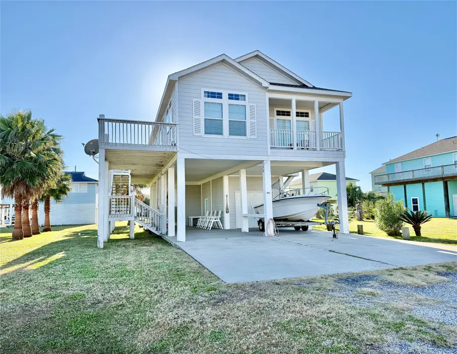 981 Nassau Drive, Crystal Beach, TX 77650 - Image #2