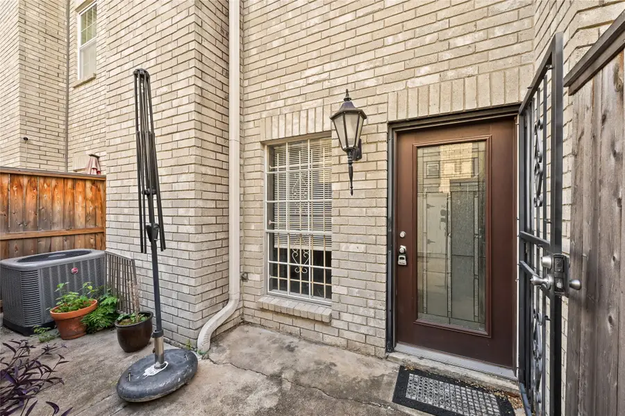 4001 Tanglewilde Street #404, Houston, TX 77063 - #2