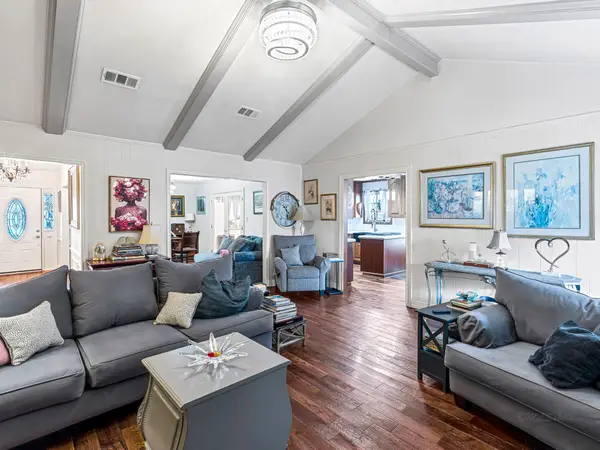 818 Olney Oak Drive, Houston, TX 77079