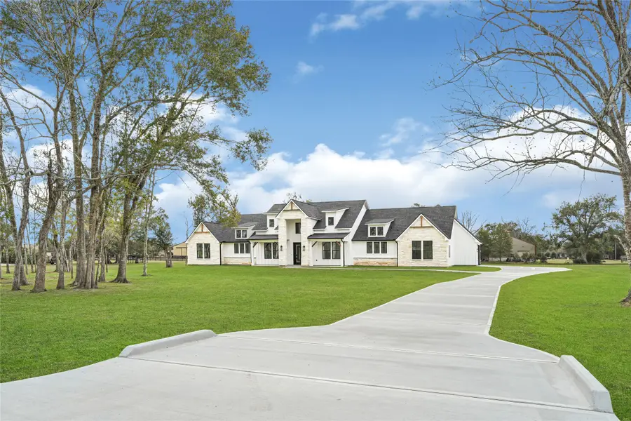 16915 Hamill Drive, Rosharon, TX 77583 - Image #2