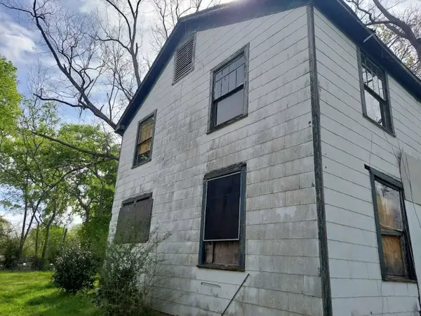 110 Acorn Drive, Marshall, TX 75670