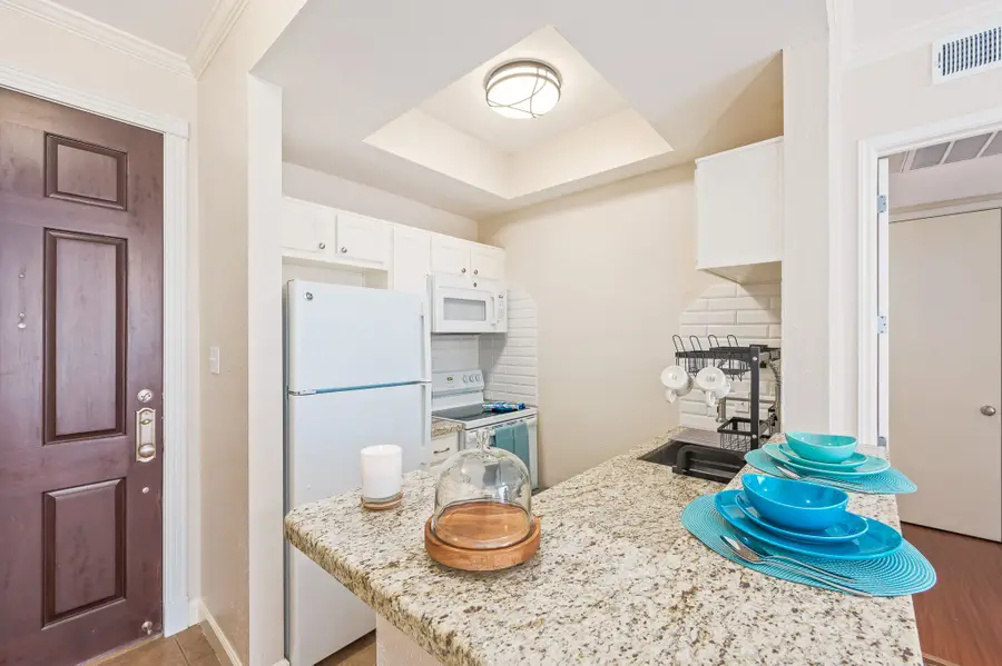 4515 Briar Hollow Place #312, Houston, TX 77027 - #3