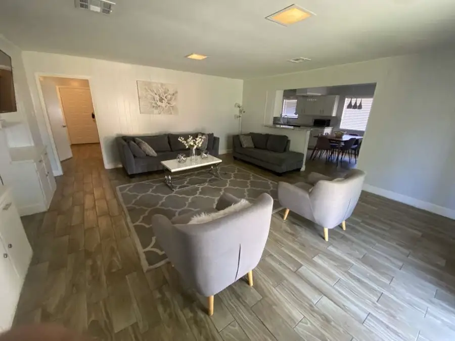 5566 Beechnut Street, Houston, TX 77096 - #2