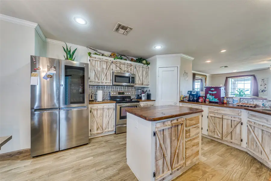 1630 County Road 370, El Campo, TX 77437 - Image #3