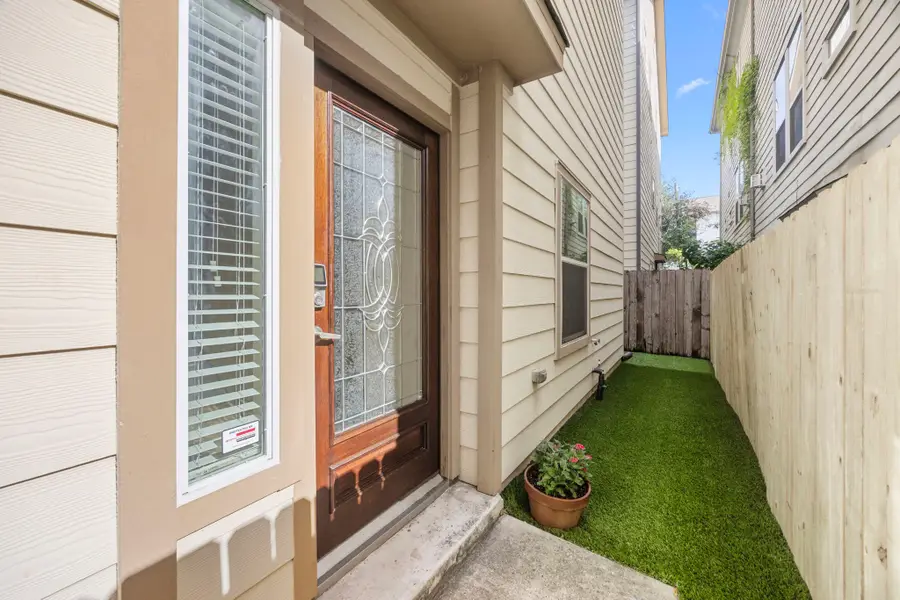 932 W 26th Street #B, Houston, TX 77008 - #3