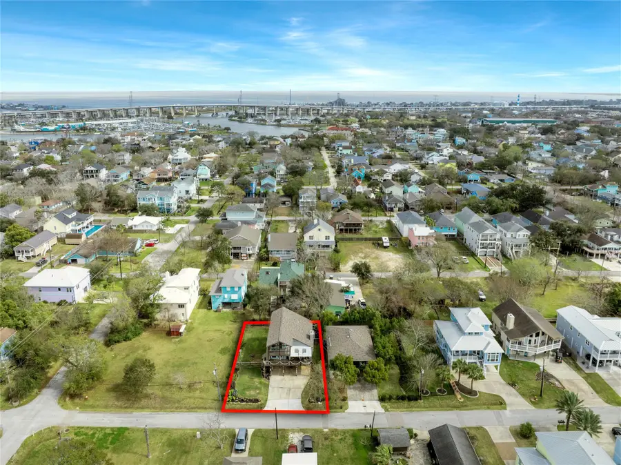 415 Narcissus Road, Clear Lake Shores, TX 77565 - #2