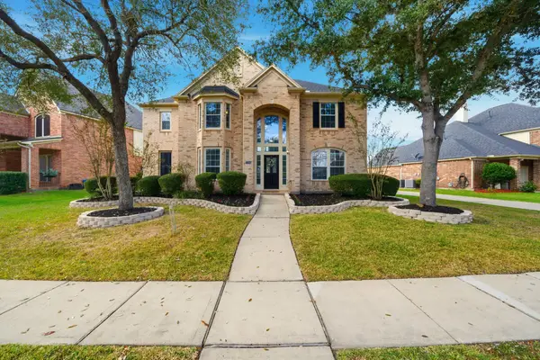 2304 Delta Bridge Drive, Pearland, TX 77584