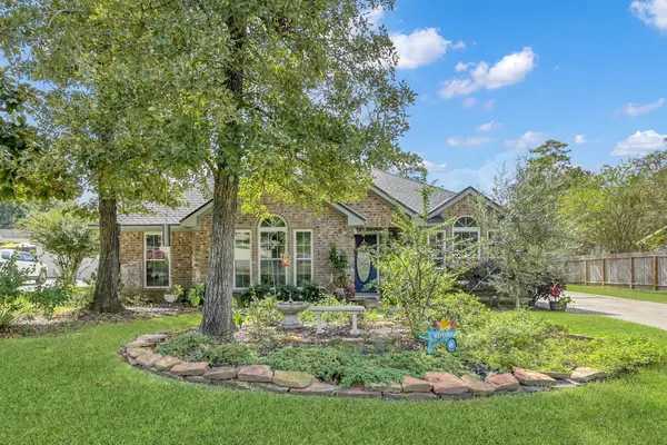 818 Woodland Lane, Conroe, TX 77302