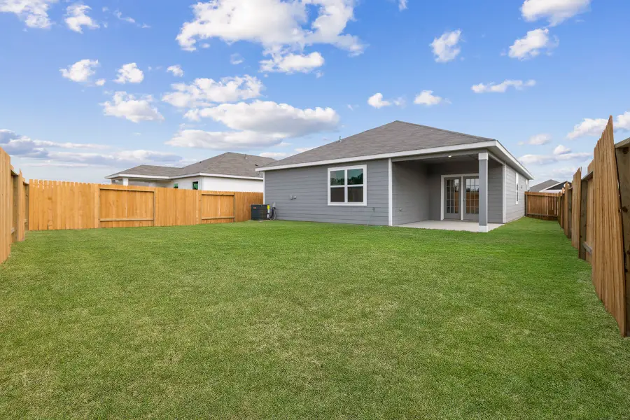 15882 Berry Hill Drive, Conroe, TX 77303 - Image #2