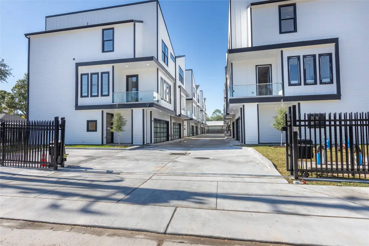 2235 Blalock Road, Houston, TX 77080 - Image #1