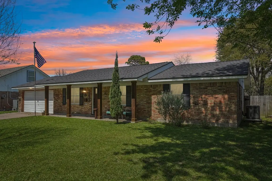 1702 16th Ave N, Texas City, TX 77590 - #1