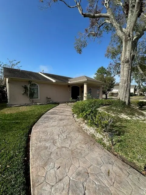 12102 SE Fairbury Drive, Houston, TX 77089 - Image #2