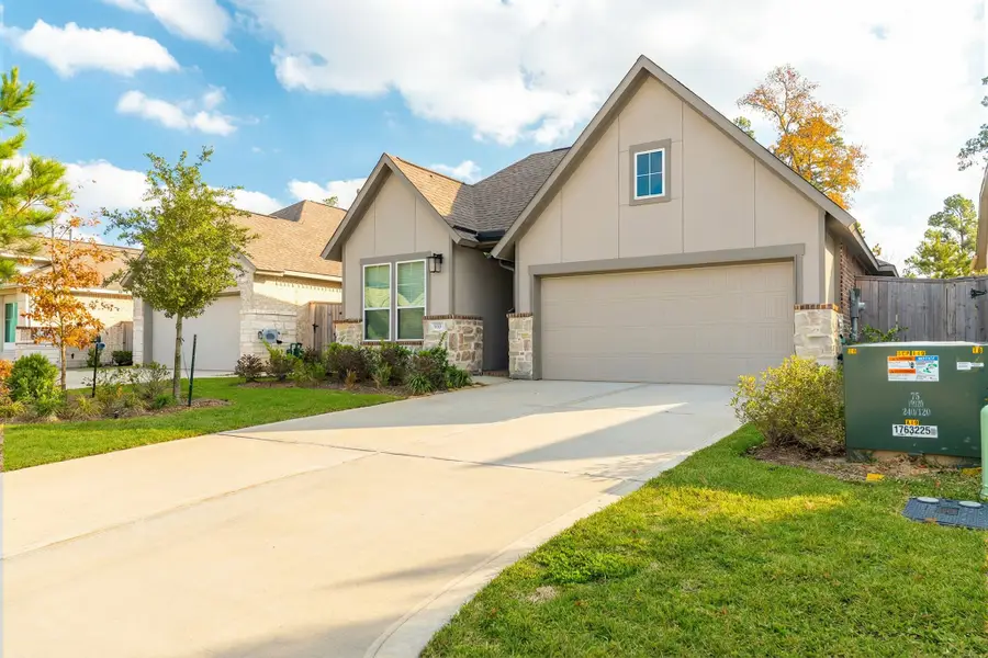 933 Cortez Creek Drive, Conroe, TX 77304 - Image #2