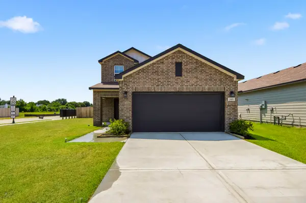 1885 Redwood Lane, Dayton, TX 77535