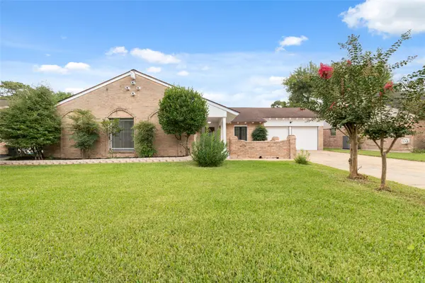 11411 Ash Creek Drive, Houston, TX 77043