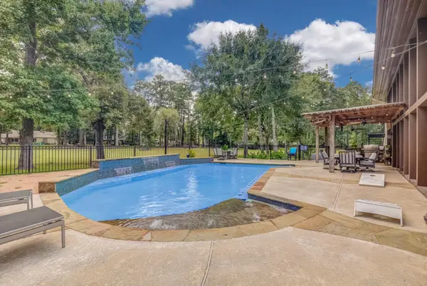 22 Winged Foot Drive, Conroe, TX 77304