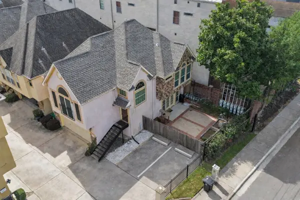 5821 Washington Avenue, Houston, TX 77007