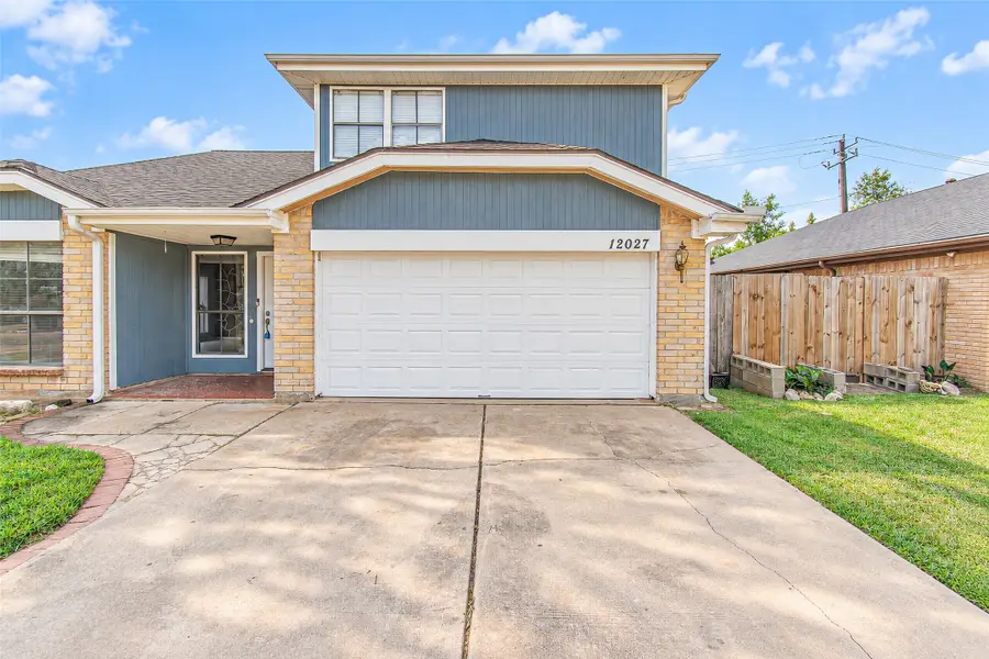 12027 Huntington Park Drive, Houston, TX 77099 - #2