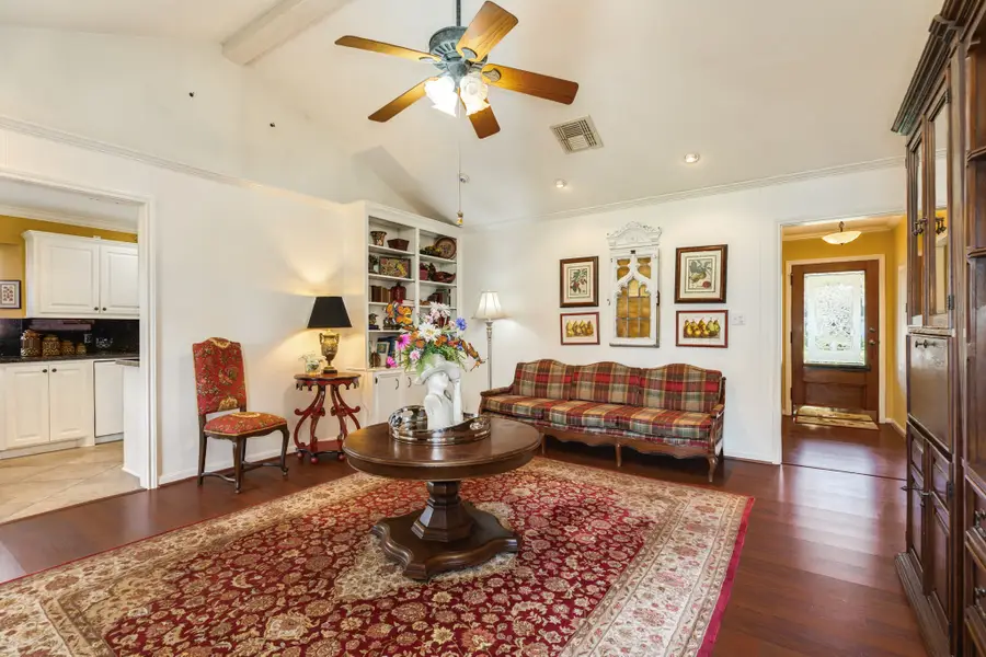 221 Banyan Street, Lake Jackson, TX 77566 - #3