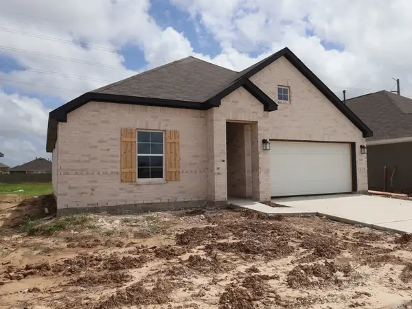 1066 Garnet Star Drive, La Marque, TX 77568