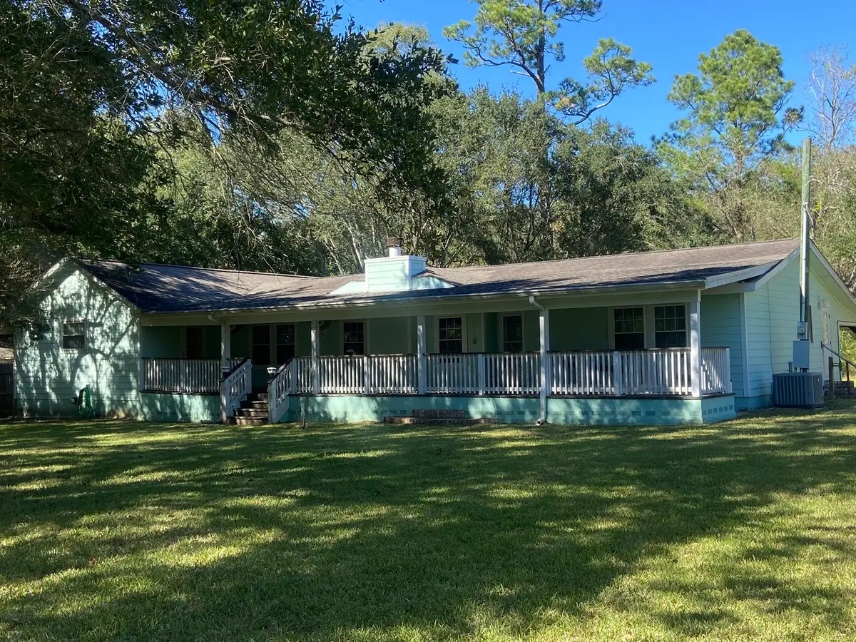 541 County Road 4011, Dayton, TX 77535 - Image #1