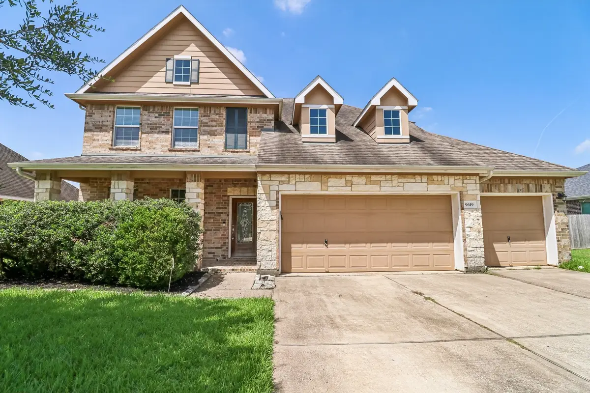 9619 Indian Trl, Monterey Belvieu, TX 77580 - #1