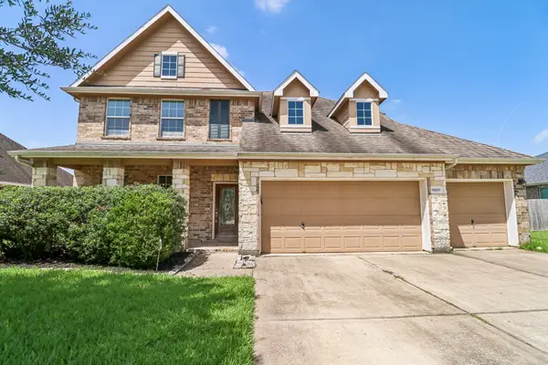 9619 Indian Trl, Mont Belvieu, TX 77580
