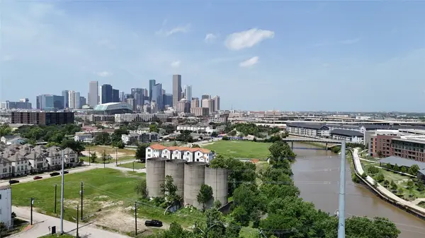 625 N Nagle Street, Houston, TX 77003