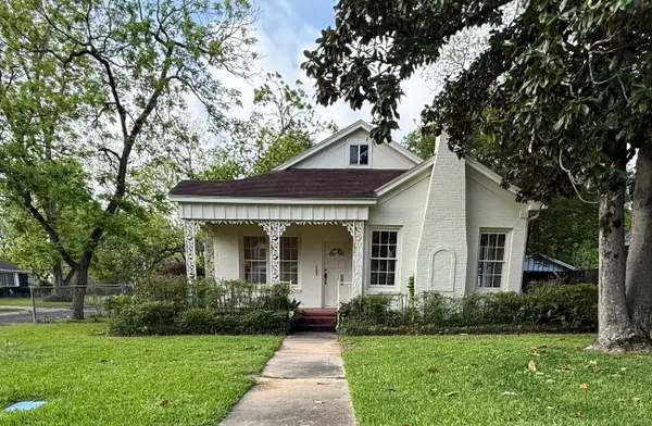 109 Lazy Lane, Crockett, TX 75835