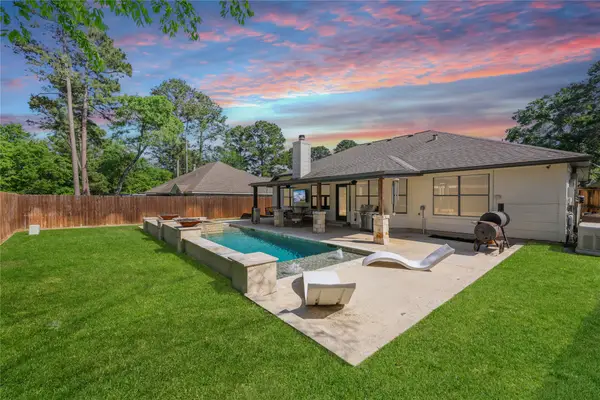 12010 Rainforest Lane, Montgomery, TX 77356