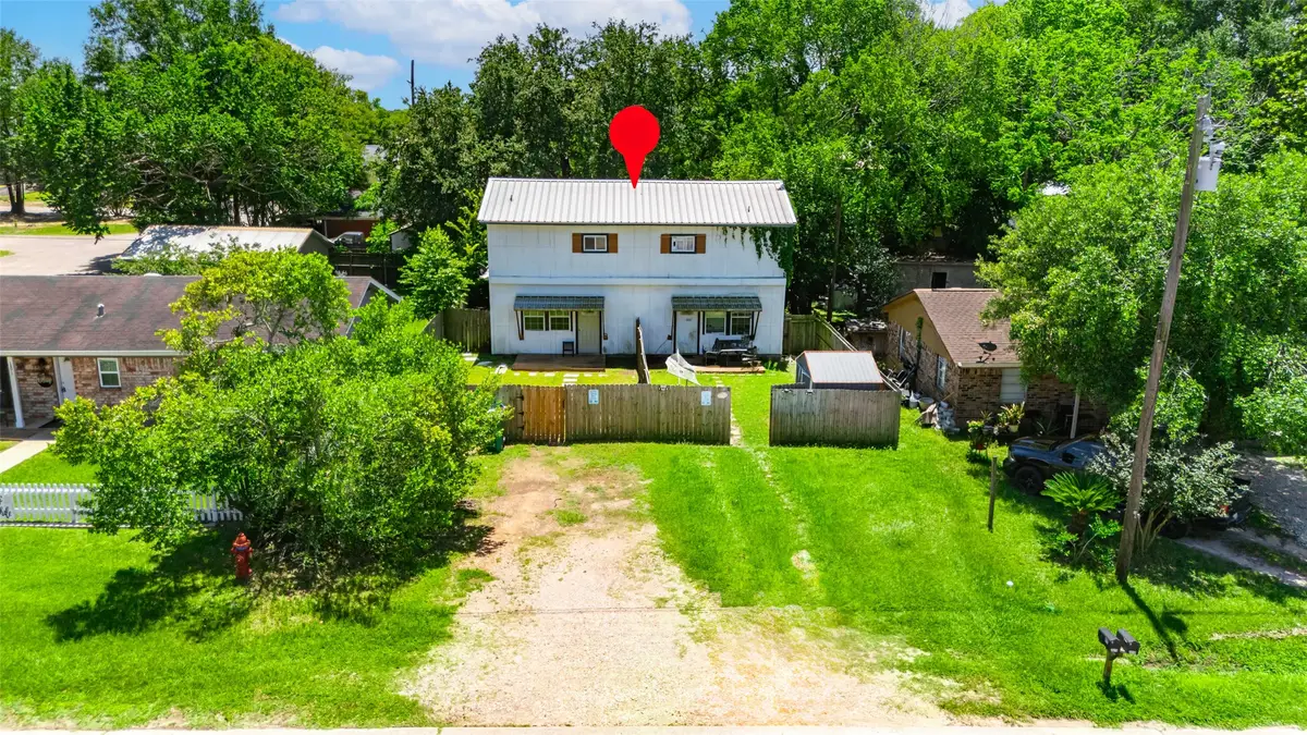201 W Mink Street, Willis, TX 77378 - #1