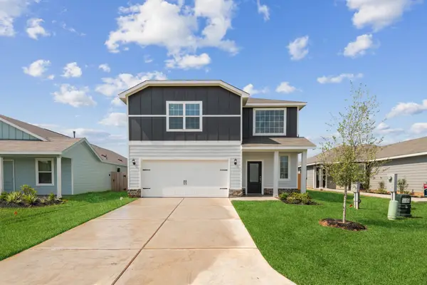 15870 Berry Hill Drive, Conroe, TX 77303