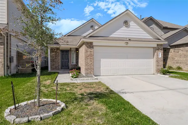 25416 Grotto Falls Lane, Porter, TX 77365