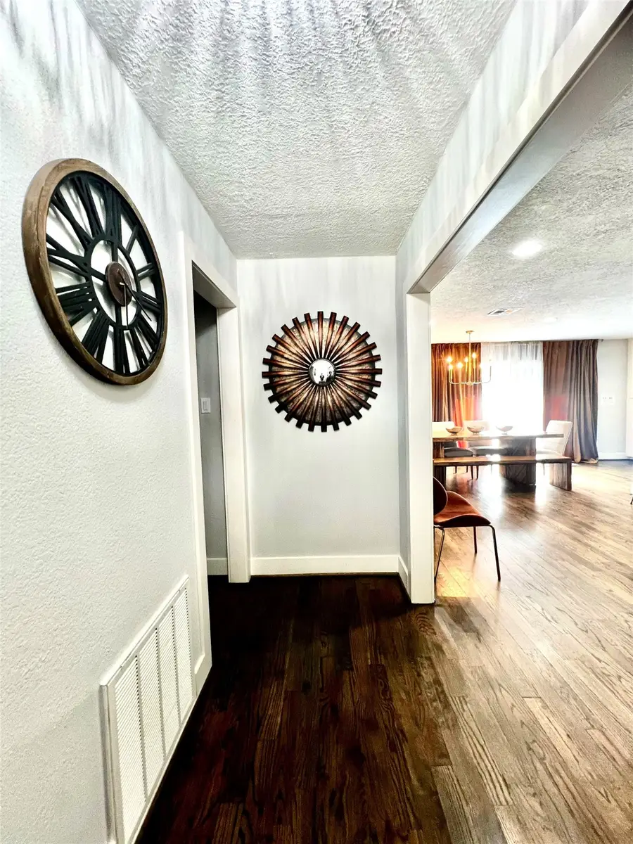 5719 Viking Drive, Houston, TX 77092 - Image #2