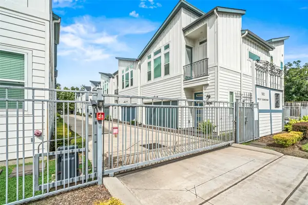 502 W Donovan Street #A, Houston, TX 77091