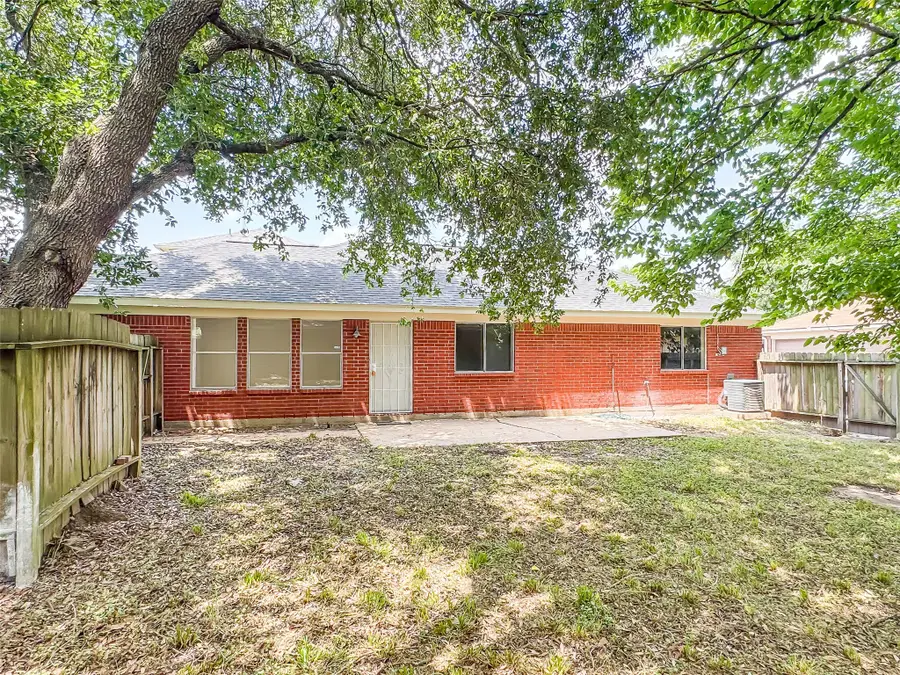 5422 Quail Cove Lane, Houston, TX 77053 - Image #2